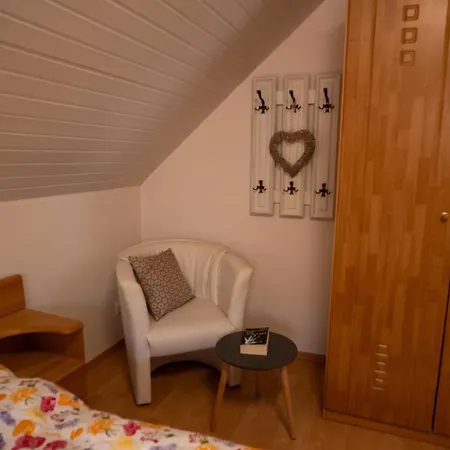 Apartment Luri *